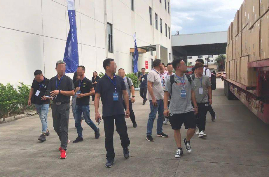 歡迎蘇州某集團公司張總一行參觀我公司